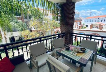 Casa Mio - Luxury two bedroom beach getaway has rooms with a private hot tub