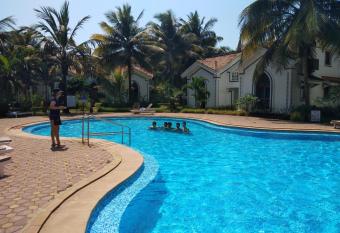 Casa Legend Villa & Apartments Arpora - Baga - Goa has Balcony rooms