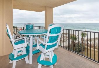 Phoenix 5 Unit 317 has Balcony rooms