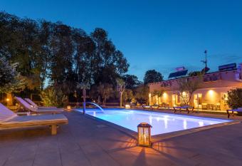 Natura Bungalows has Balcony rooms