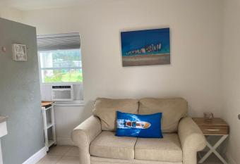 Salty surf studio by FIT/beach allows 18 year olds to book a room