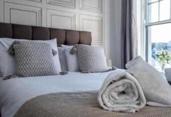 Croft Road Apartments allows 18 year olds to book a room