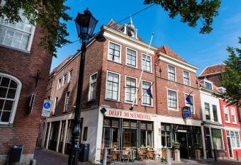 Grand Museum Hotel, BW Signature Collection allows 18 year olds to book a room