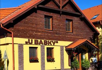 Ubytovanie U Babky allows 18 year olds to book a room