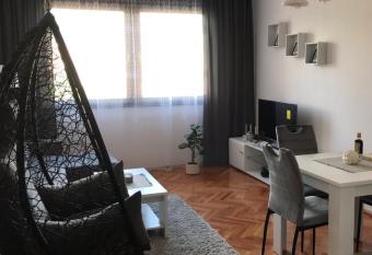 Apartman Snezana has Balcony rooms