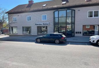 RFM Tingsryd allows 18 year olds to book a room