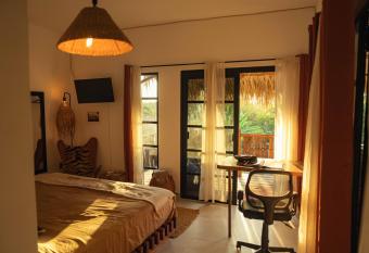 Casa Mexibali, Suite Bali allows 18 year olds to book a room