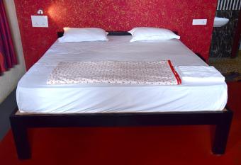 Paradise Quest Nature Farmhouse has Smoking/Balcony rooms