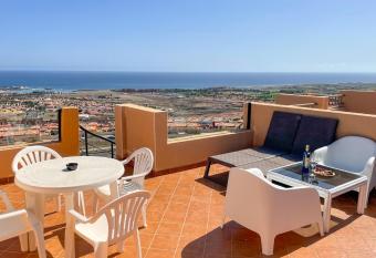 Miramar home, Ocean View has Balcony rooms