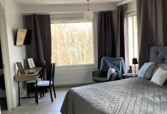 BOSSHOMES Apartments Espoo - Close to Helsinki and access to Airport has Balcony rooms