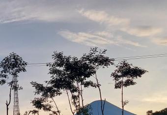 Homestay Ngaso Dalem has Balcony rooms