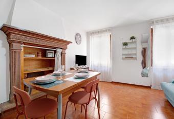 Civico 121 has Balcony rooms