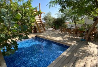 Las Palmas has Balcony rooms