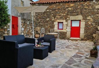 Sweet C  a has Balcony rooms