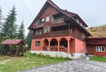 Casa Andreea has Balcony rooms