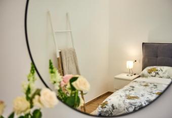 La casa di Lucia has Balcony rooms