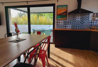 Belle maison neuve entre les marais, la for  t et la plage has Balcony rooms