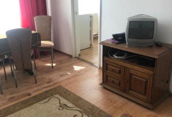 Apartament Cotu Mic allows 18 year olds to book a room