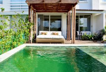 Beautiful house in Karibana Cartagena has rooms with a private hot tub