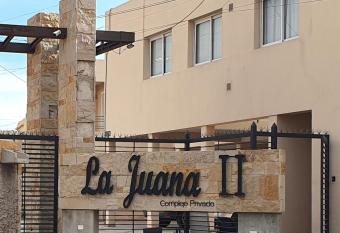 Don Victor Alquiler Temporal Barrio Privado Seguridad 24 horas allows 18 year olds to book a room