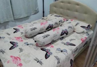 Lumpini Prachachaeun Great condo near Lumpini Park has Balcony rooms