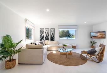 Pa Le Mer has Balcony rooms