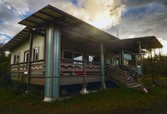 Volcano Home as seen on the Discovery Channel allows 18 year olds to book a room