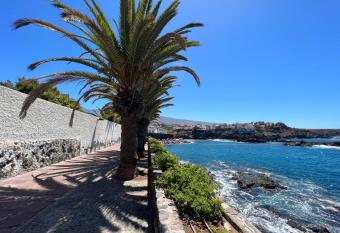 Ground floor apartment very close to the sea! allows 18 year olds to book a room