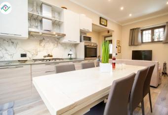 Lucca Mira Apartment allows 18 year olds to book a room