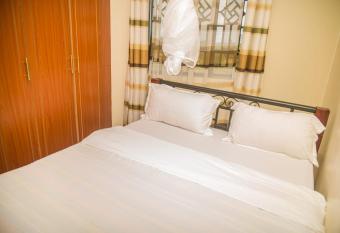 Iddah apartment allows 18 year olds to book a room