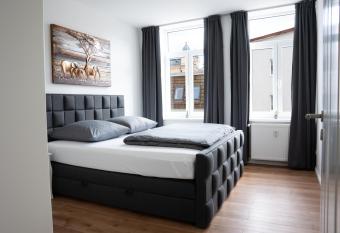 Wundersch  ne Ferienwohnung inmitten der Altstadt has Balcony rooms