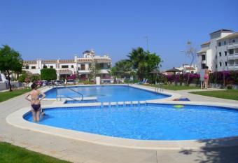 Apartment Mariposas allows 18 year olds to book a room