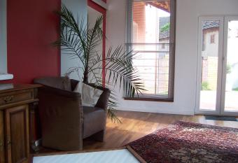 fewo-direkt allows 18 year olds to book a room