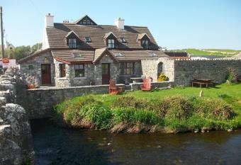 Aille River Tourist Hostel and Camping Doolin allows 18 year olds to book a room