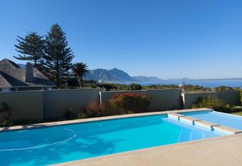 Whale watchers  paradise allows 18 year olds to book a room