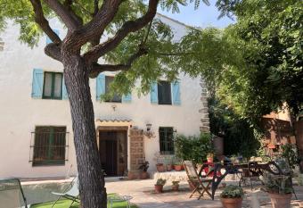 Casa Olivella has Balcony rooms