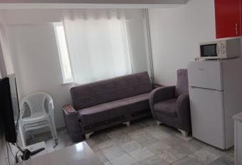 Rainford aprt has Balcony rooms