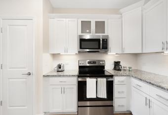 Evolve at Parkway has Balcony rooms