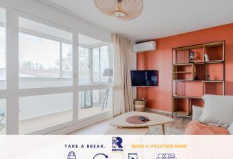 Le Chic - Cosy apartment with spacious veranda allows 18 year olds to book a room