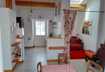 La Maison du Marin allows 18 year olds to book a room