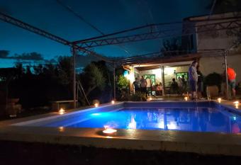 LAVILLANELLA has Balcony rooms