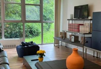 Talponia 212 allows 18 year olds to book a room