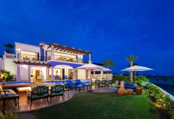 The Residences at Hacienda Encantada allows 18 year olds to book a room