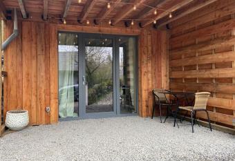 Appartement Chez Tomy has Balcony rooms