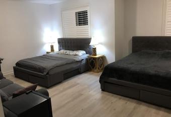 Private Rooms - Luxury Villa has rooms with a private hot tub