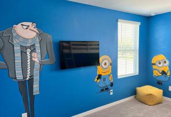 Cozy Townhome near Disney and wetlands has Balcony rooms