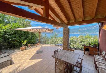 Villa Castelletto mit Panoramaaussicht has Balcony rooms