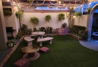 Hostel El Pretal allows 18 year olds to book a room