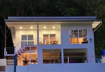 Villa Miyoku - Experience the tranquility of Koh Yao Noi Island. has Balcony rooms