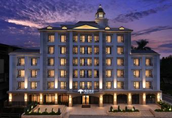 Fullon Poshtel - Shuili allows 18 year olds to book a room